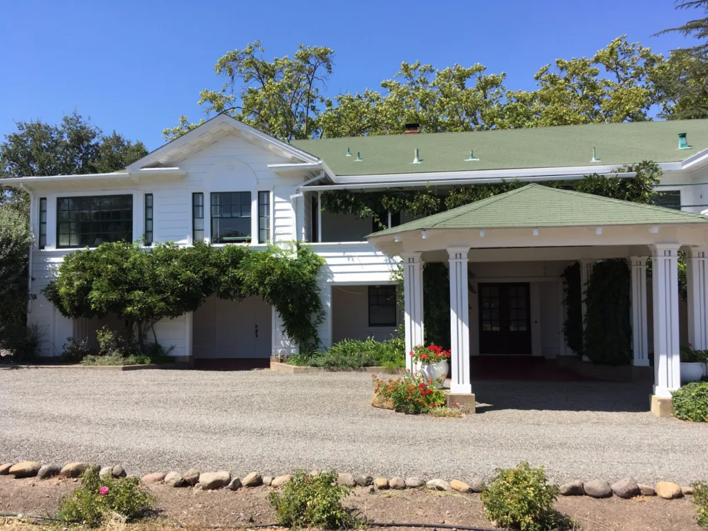 larkmead-country-inn.jpg