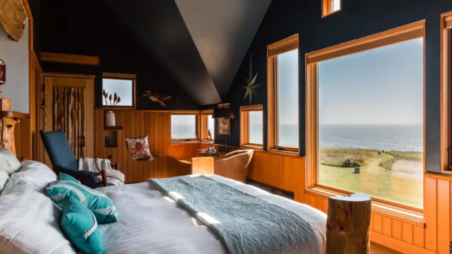 the-captains-room-in