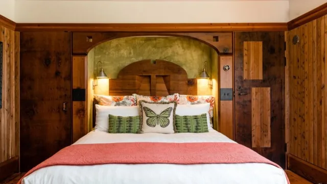 the-chute-room-in-the