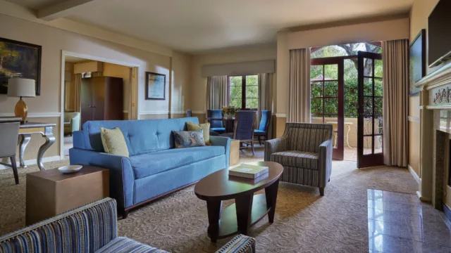 the-spacious-living-and