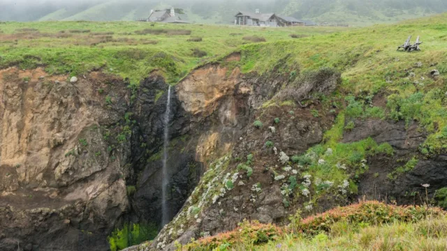 waterfall-and-inn-inn